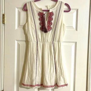 🇺🇸White Sleeveless MiniDress. Size S. As U Wish